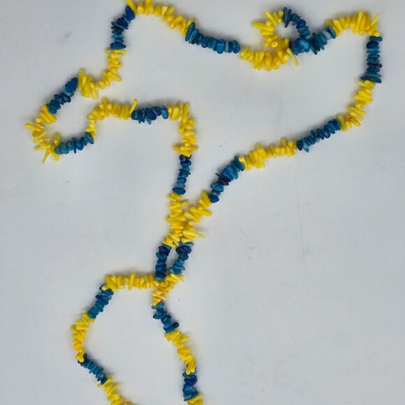 African Coral Chips Blue and Yellow African unique 22(44) - Picture 3 of 5